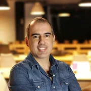 Roberto Calderon
